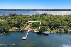 9650 Tropical Trail, Merritt Island, FL 32952 - MLS#1075738