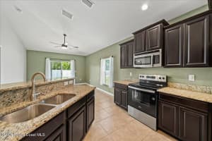 2198 Snapdragon Drive, Palm Bay, FL 32907 - MLS#1075741
