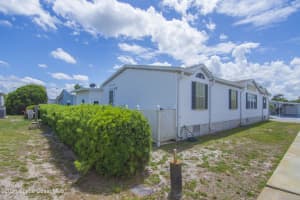 7669 Chasta Road, Micco, FL 32976 - MLS#1075750