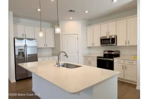 917 Castleford Avenue, Palm Bay, FL 32905 - MLS#1075779