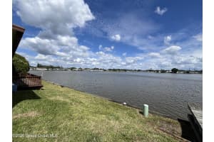 300 Bottlebrush Court, Cocoa, FL 32926 - MLS#1075826