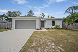 5495 Wendy Lee Drive, Titusville, FL 32780 - MLS#1075922