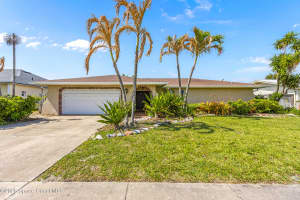 1194 Bay Drive, Indian Harbour Beach, FL 32937 - MLS#1075959