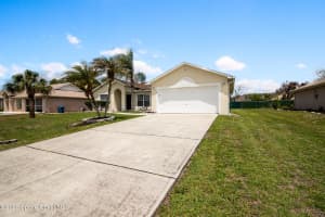 427 Davidson Street, Palm Bay, FL 32909 - MLS#1076036