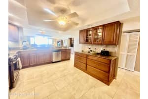 401 Jimmy Buffett Mem Highway, Satellite Beach, FL 32937 - MLS#1076182