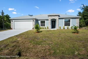 413 Ganley Street, Palm Bay, FL 32908 - MLS#1076188