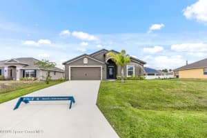 539 Hamwood Street, Palm Bay, FL 32908 - MLS#1076403