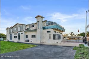 366 12th Street, Hialeah, FL 33012 - MLS#1076404