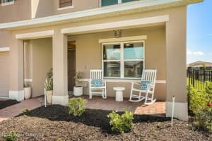 1046 Dugan Circle, Palm Bay, FL 32909 - MLS#1076480