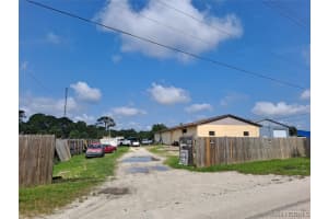 7597 Cedar Bark Road, Micco, FL 32976 - MLS#1076618