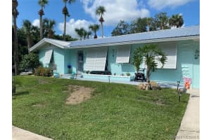 39 Anchor Drive, Indian Harbour Beach, FL 32937 - MLS#1076688