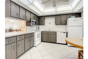 441 Bluff Drive, Melbourne, FL 32901 - MLS#1076746