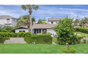 3261 Beach View Way, Melbourne Beach, FL 32951 - MLS#1076868