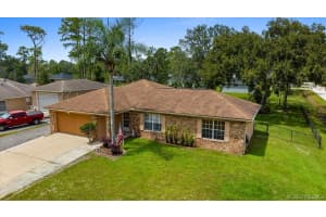 498 Lake Victoria Circle, Melbourne, FL 32940 - MLS#1076946