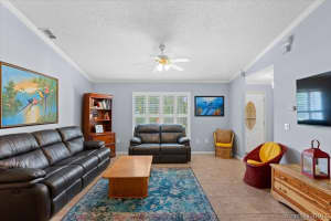 498 Lake Victoria Circle, Melbourne, FL 32940 - MLS#1076946