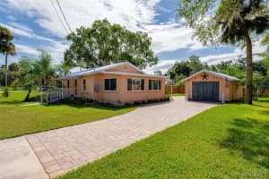 102 Peninsula Drive, Daytona Beach, FL 32118 - MLS#1077041