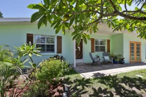 2857 Foxglove Avenue, Palm Bay, FL 32908 - MLS#1077259