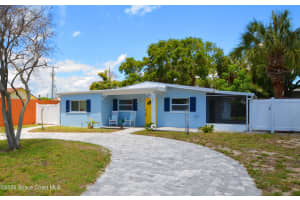 134 Grant Avenue, Cocoa Beach, FL 32931 - MLS#1077396