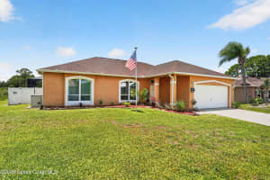 2020 Thisbe Avenue, Palm Bay, FL 32909 - MLS#1077511