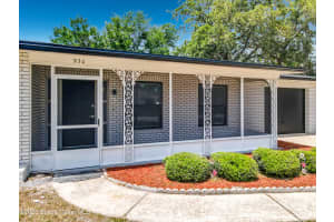930 Troy Drive, Deltona, FL 32725 - MLS#1077805