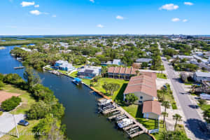 402 1st Street, Cocoa Beach, FL 32931 - MLS#1077942