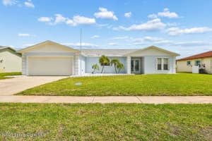 1940 Porpoise Street, Merritt Island, FL 32952 - MLS#1078093