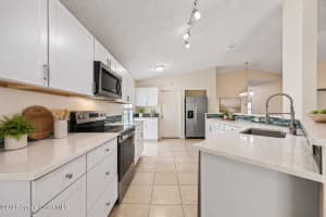 4077 Mount Carmel Lane, Melbourne, FL 32901 - MLS#1078369