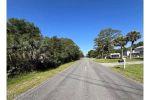 8206 Lakeland Boulevard, Fort Pierce, FL 34951 - MLS#1078729