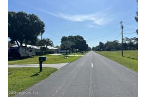 8206 Lakeland Boulevard, Fort Pierce, FL 34951 - MLS#1078729
