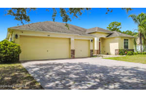 208 Grouper Circle, Palm Bay, FL 32909 - MLS#1078813