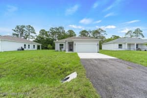 8226 104th Court, Vero Beach, FL 32967 - MLS#1079072
