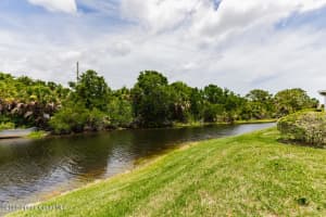 4895 Lake Waterford Way, Melbourne, FL 32901 - MLS#1079201
