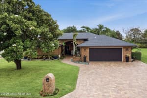 560 Sawgrass Circle, Melbourne, FL 32940 - MLS#1079317