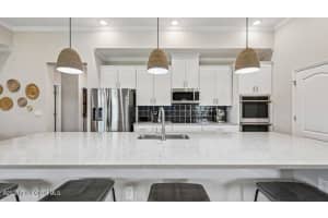8425 101st Court, Vero Beach, FL 32967 - MLS#1080551