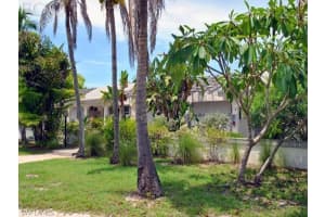 312 Periwinkle Way UNIT 6, Sanibel, FL 33957, Sold 08/01/16
