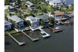 921 Prescott St, Fort Myers Beach, FL 33931, Sold 10/10/14