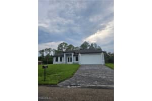 601 8th Avenue, Lehigh Acres, FL 33972 - MLS#2025000084