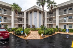 6102 Augusta Dr 315, Fort Myers