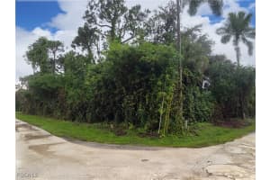 524 Santa Cruz Street, North Fort Myers, FL 33903 - MLS#2025000145