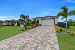 6 37th Avenue, Cape Coral, FL 33991 - MLS#2025000215