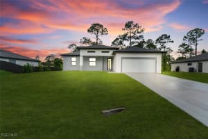 224 Lomax Ave S, Lehigh Acres
