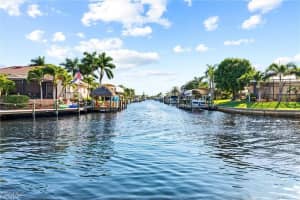 922 48th Terrace, Cape Coral, FL 33914 - MLS#2025000342