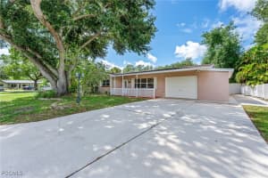4634 Siesta Circle, Fort Myers, FL 33901 Sold 08/22/25