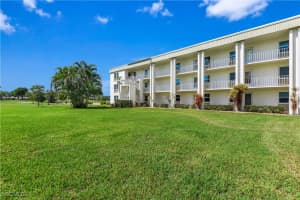 1624 Pine Valley Dr 115, Fort Myers