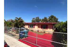 545 118th Street, Miami, FL 33168 - MLS#2025000601