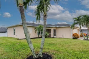 626 8th Terrace, Cape Coral, FL 33993 Sold 10/10/25