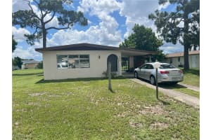 406 Morgan Cir S, Lehigh Acres