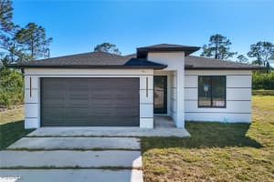 219 Columbus Blvd S, Lehigh Acres