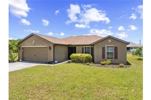 1908 Sw 12th Ter, Cape Coral