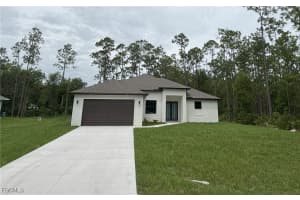113 Monroe Avenue, Lehigh Acres, FL 33936 - MLS#2025001283